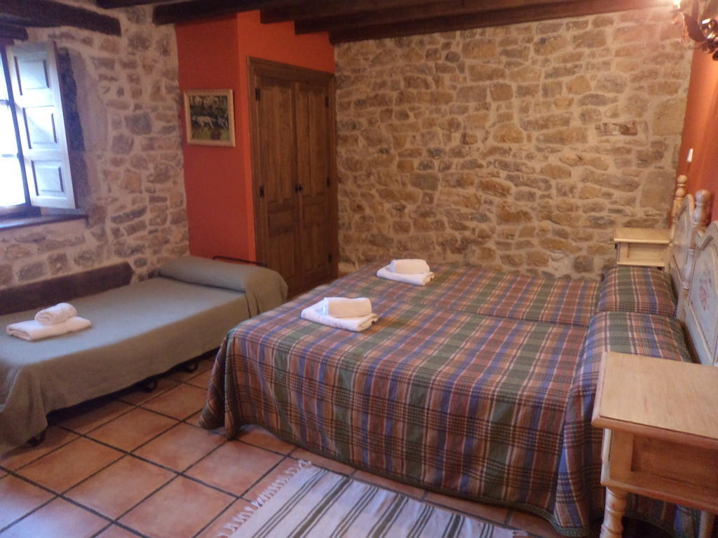 Casa Rural La Toba I Y II Bezana Cameră foto