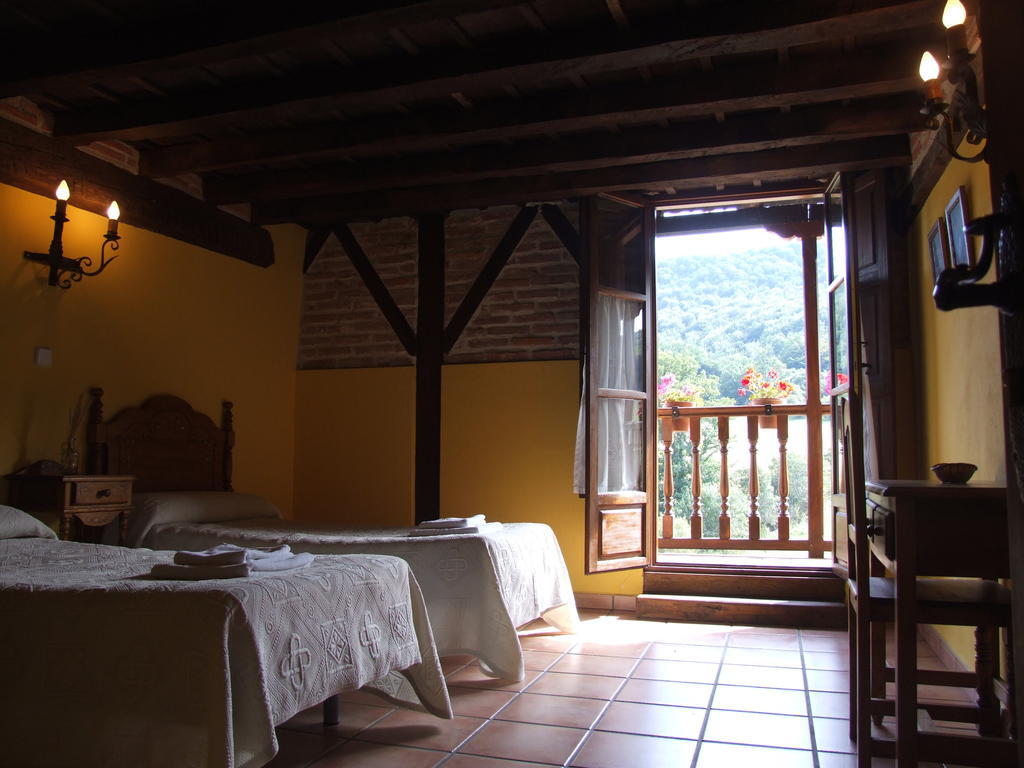 Casa Rural La Toba I Y II Bezana Cameră foto